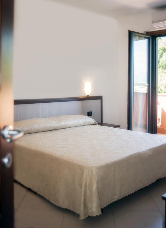 Residence Gli Ulivi Di Eolo ซาปรี ห้อง รูปภาพ
