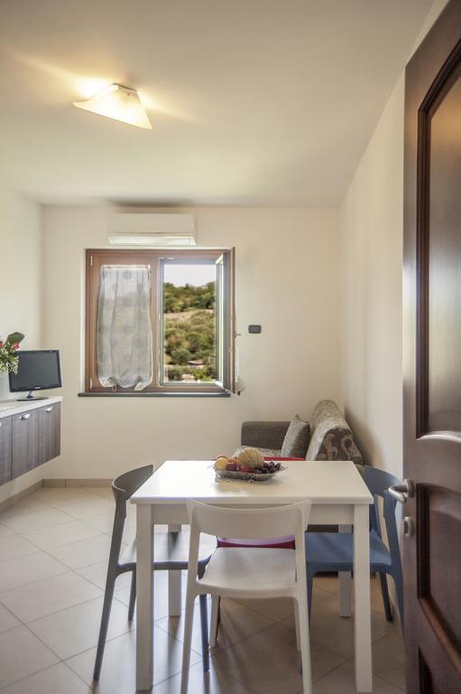Residence Gli Ulivi Di Eolo ซาปรี ภายนอก รูปภาพ